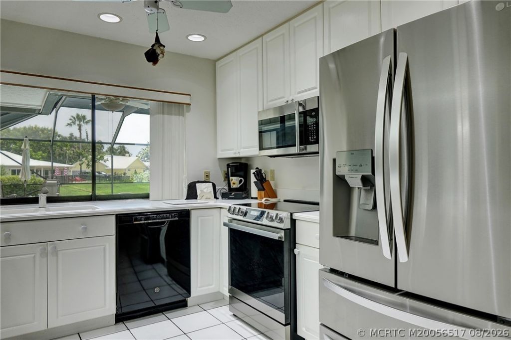 2490 NE Pinecrest Lakes Boulevard, Jensen Beach, FL 34957 Photo