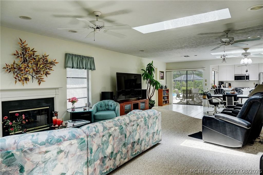 2490 NE Pinecrest Lakes Boulevard, Jensen Beach, FL 34957 Photo