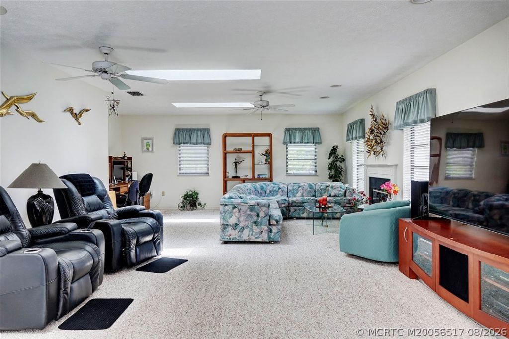 2490 NE Pinecrest Lakes Boulevard, Jensen Beach, FL 34957 Photo