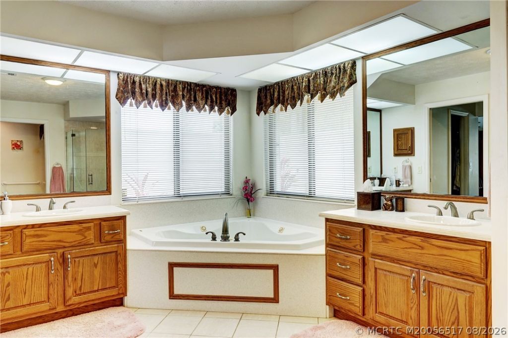 2490 NE Pinecrest Lakes Boulevard, Jensen Beach, FL 34957 Photo