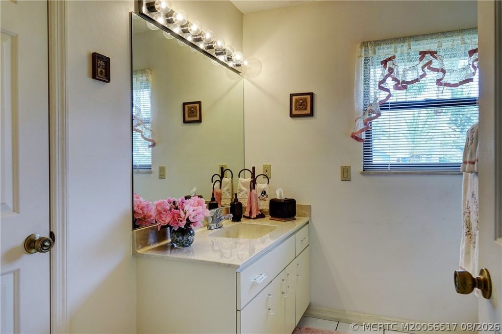2490 NE Pinecrest Lakes Boulevard, Jensen Beach, FL 34957 Photo