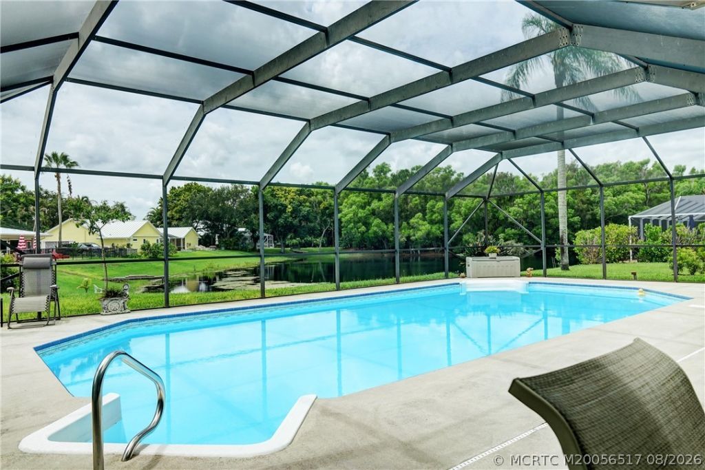 2490 NE Pinecrest Lakes Boulevard, Jensen Beach, FL 34957 Photo