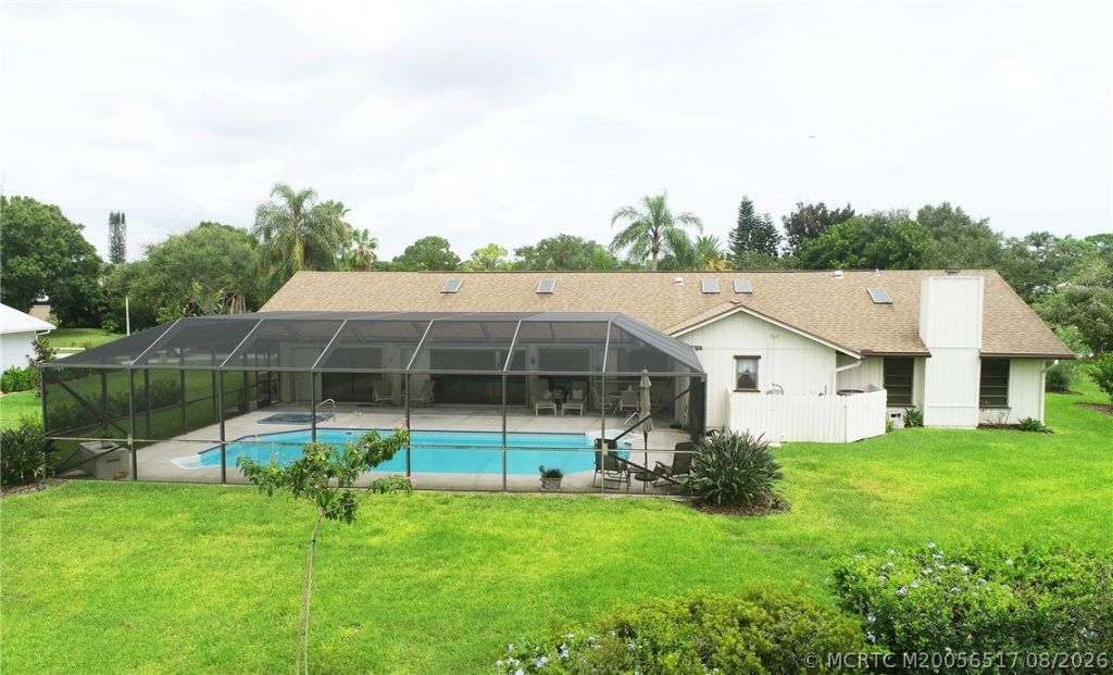 2490 NE Pinecrest Lakes Boulevard, Jensen Beach, FL 34957 Photo