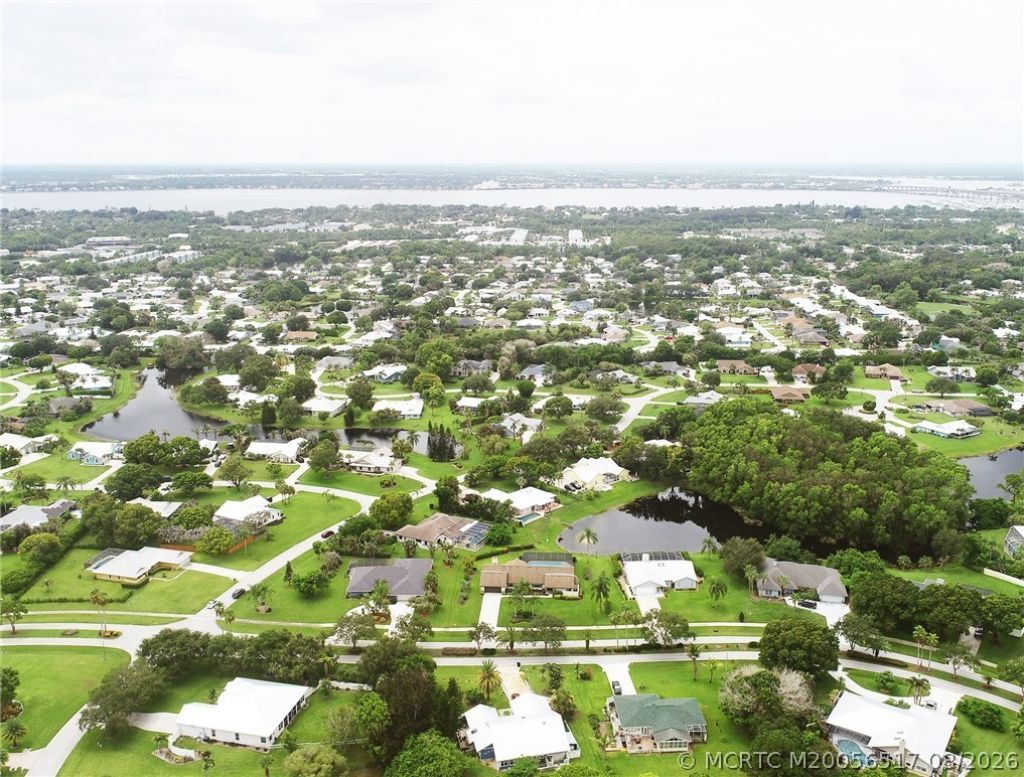 2490 NE Pinecrest Lakes Boulevard, Jensen Beach, FL 34957 Photo