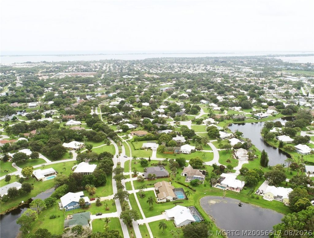 2490 NE Pinecrest Lakes Boulevard, Jensen Beach, FL 34957 Photo