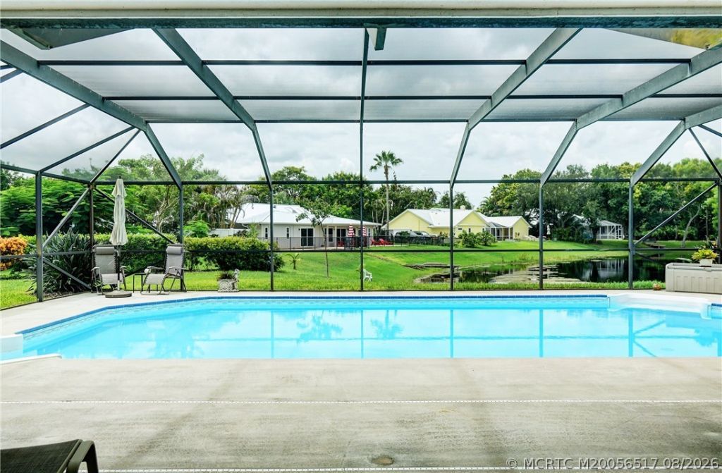 2490 NE Pinecrest Lakes Boulevard, Jensen Beach, FL 34957 Photo