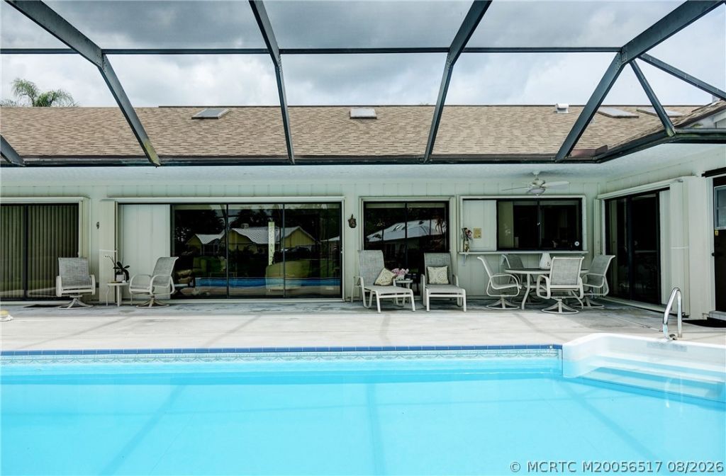 2490 NE Pinecrest Lakes Boulevard, Jensen Beach, FL 34957 Photo