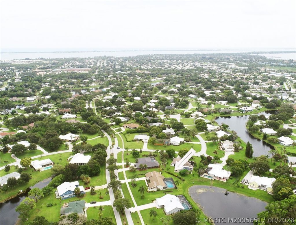2490 NE Pinecrest Lakes Boulevard, Jensen Beach, FL 34957 Photo