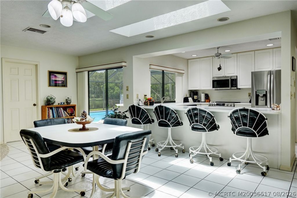 2490 NE Pinecrest Lakes Boulevard, Jensen Beach, FL 34957 Photo