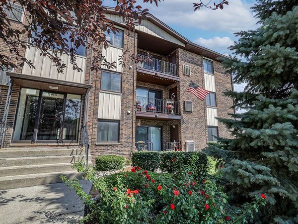 14035 Laramie Avenue , Unit 409, Crestwood, IL 60418