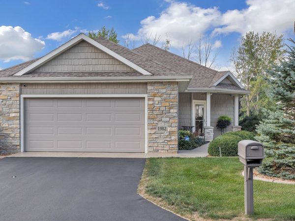 1982 Golf Course Dr, Fond Du Lac, WI 54937