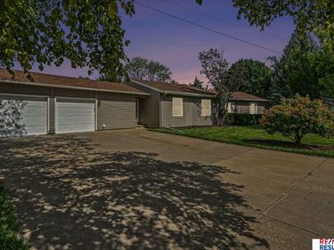 2506 Ponca Point, Plattsmouth, NE 68048
