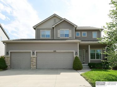 8215 S 190 Avenue, Omaha, NE 68136