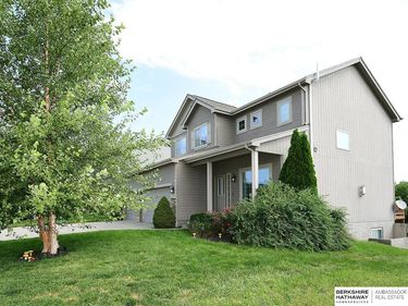 8215 S 190 Avenue, Omaha, NE 68136