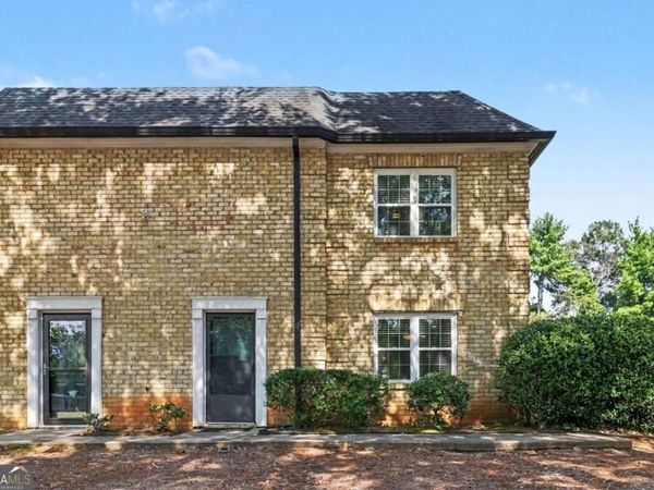 280 Winding River Road, Unit F, Sandy Springs, GA 30350