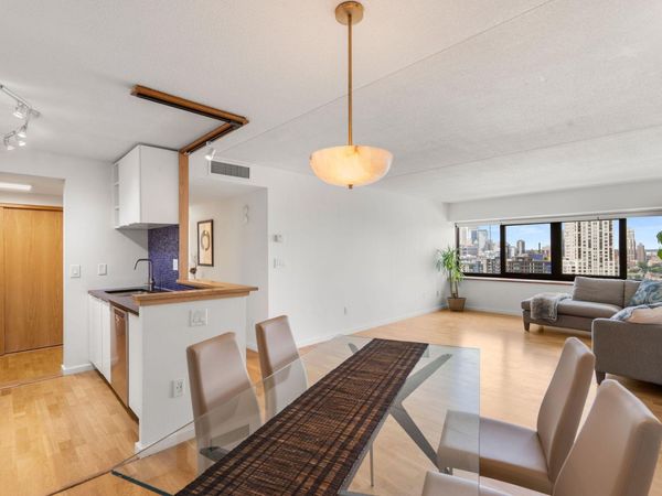 1920 S 1st Street, Unit 2103, Minneapolis, MN 55454