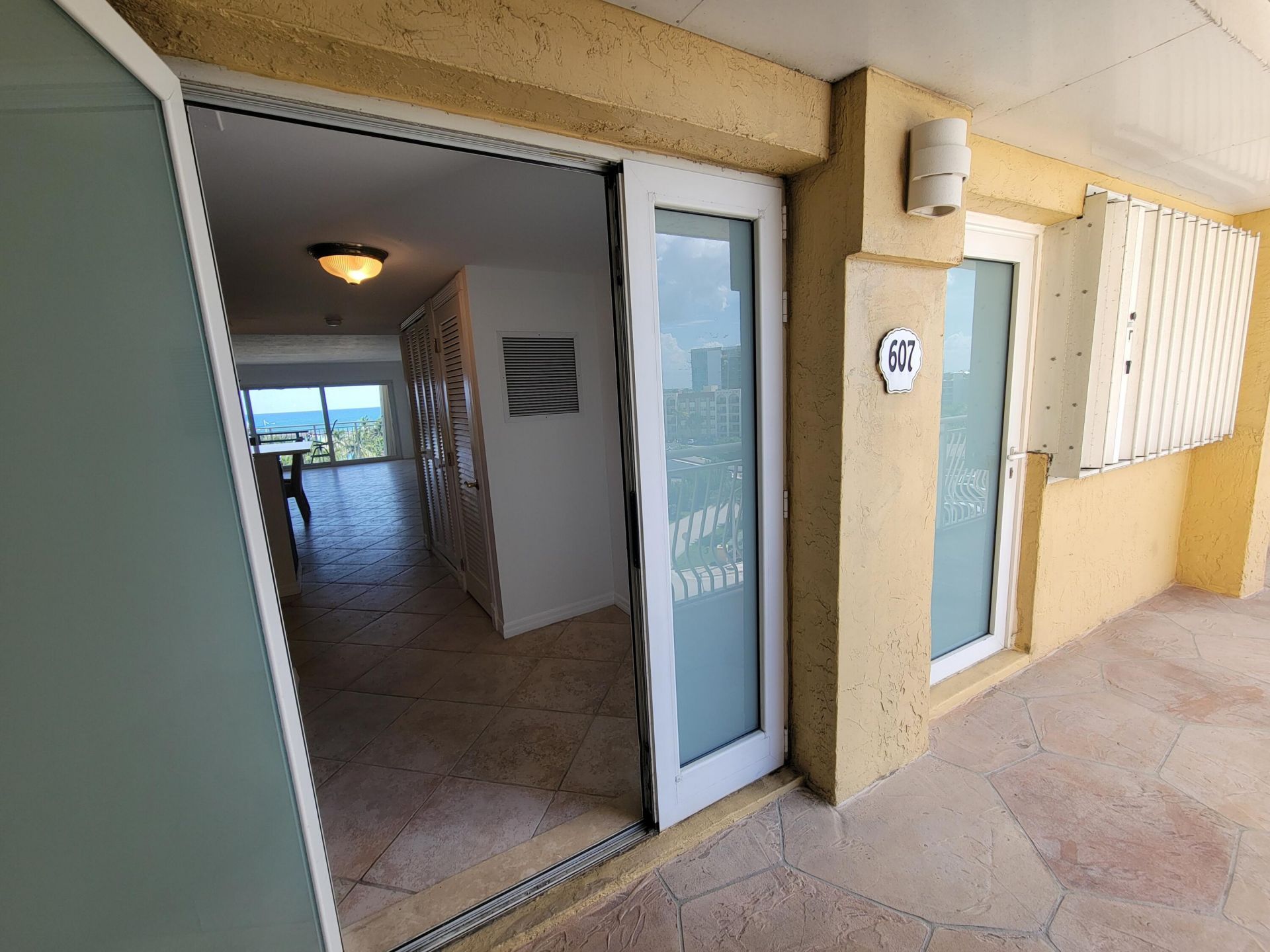 328 N Ocean Boulevard, Unit 607, Pompano Beach, FL 33062 Photo