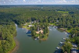 161 Woodlake Circle  photo 4