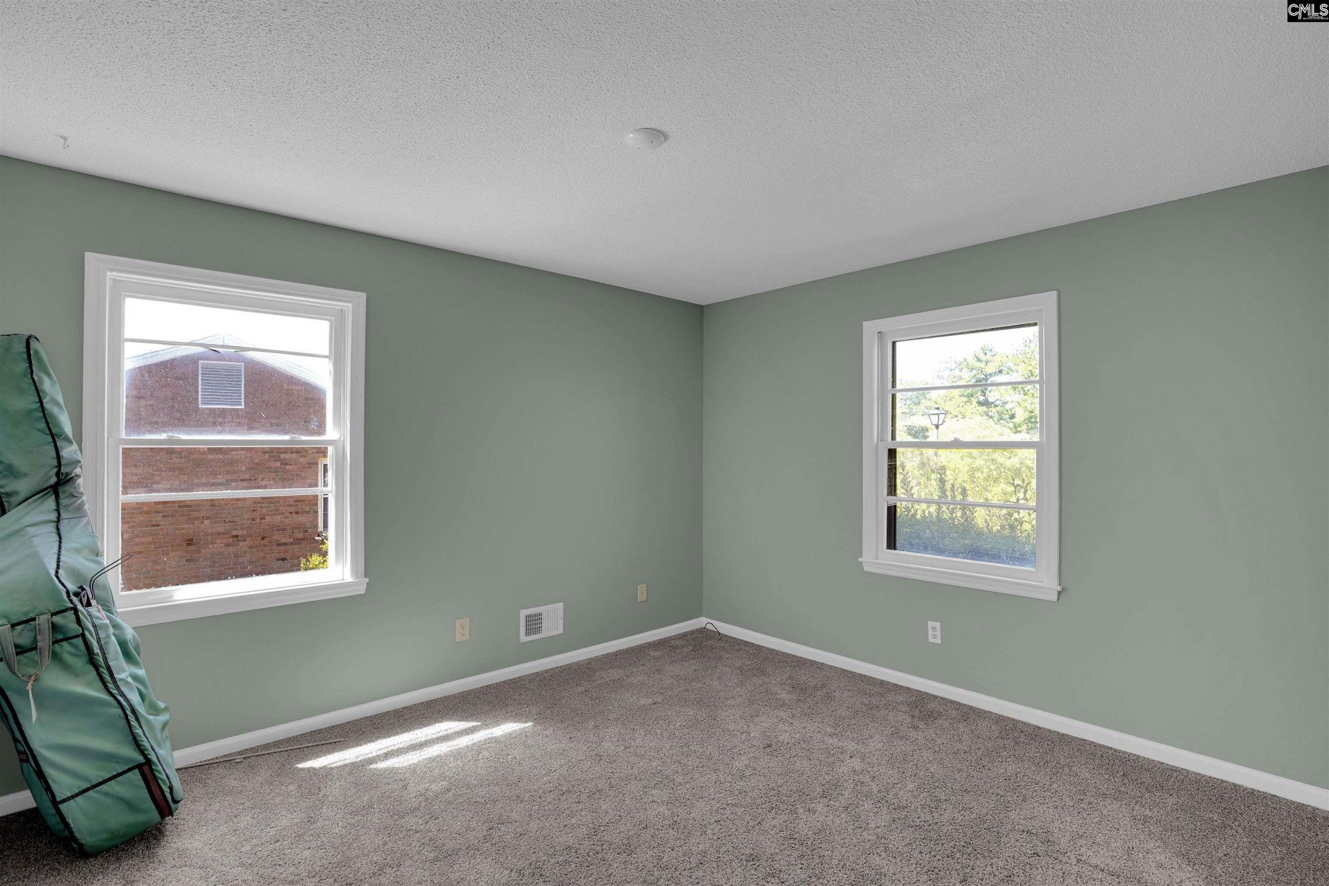 416 Green Springs Drive Photo 18