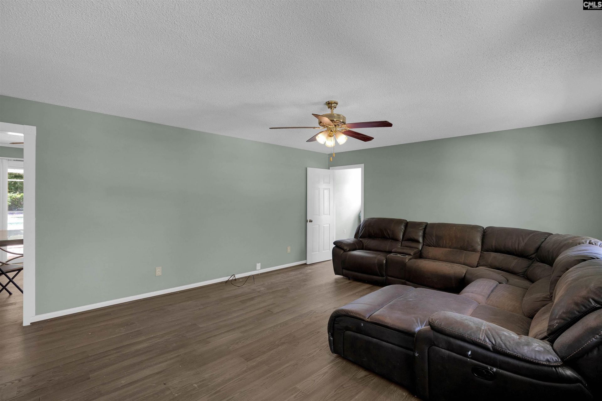 416 Green Springs Drive Photo 9