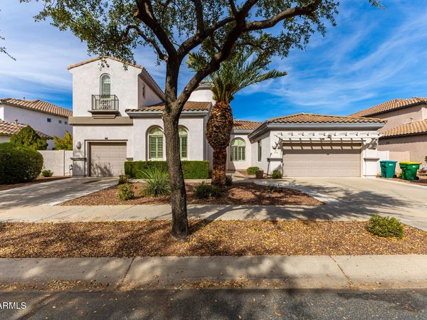 724 W MESQUITE Lane, Litchfield Park, AZ 85340
