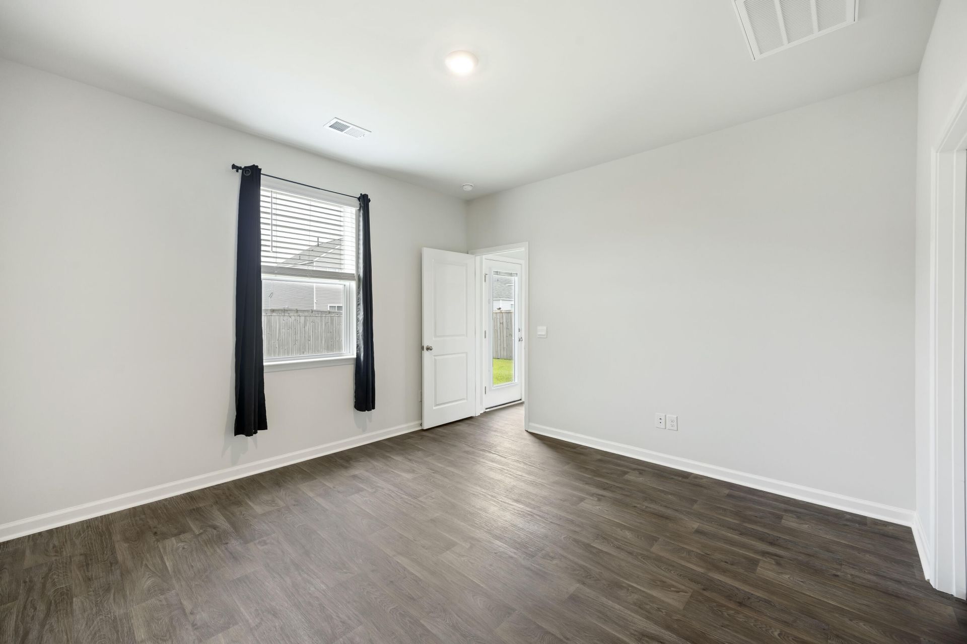 830 Lilyford Lane Photo 22