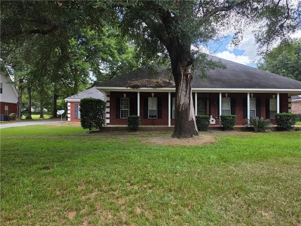 7190 Okatoma Street , Mobile, AL 36618