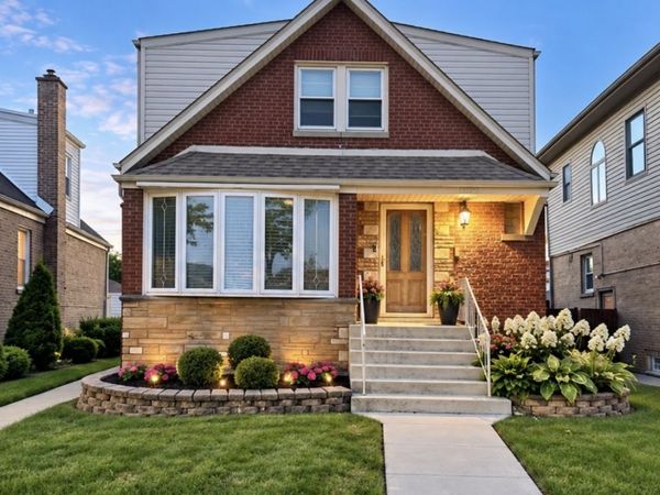 8030 S Whipple Street, Chicago, IL 60652
