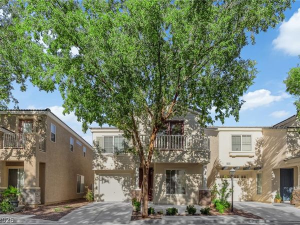 8273 Golden Flowers Street , Las Vegas, NV 89139