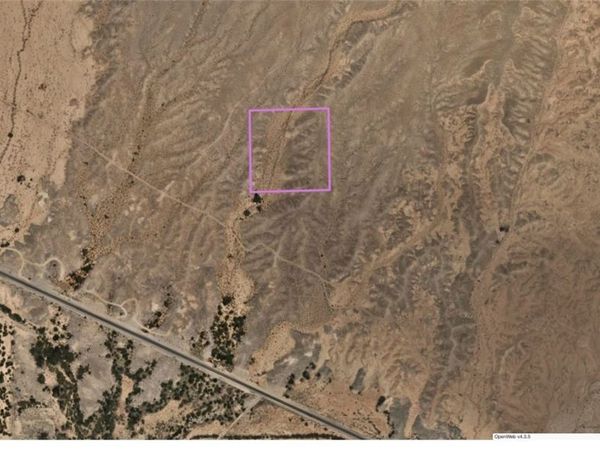 5 Coyote Springs Hwy 168 , Moapa, NV 89025