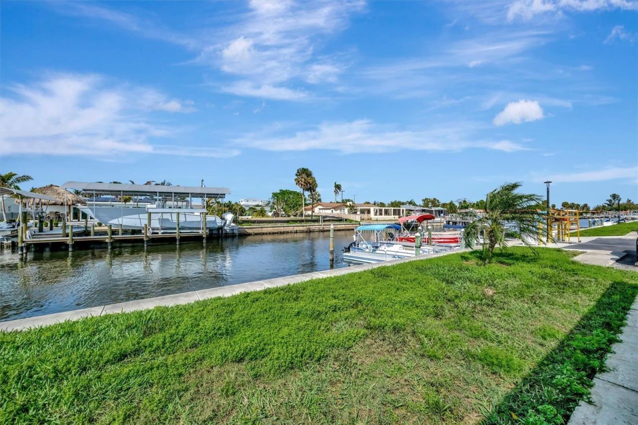 9819 Hernando Court, Unit 29-A, Bradenton, FL 34210 Photo