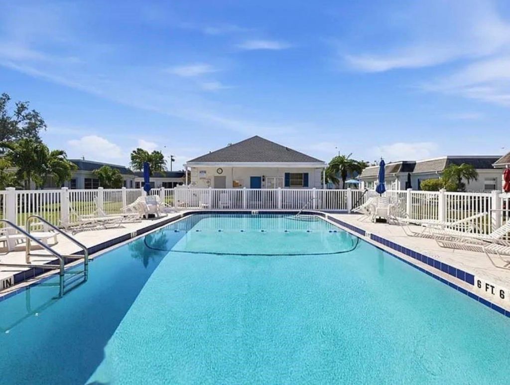 9819 Hernando Court, Unit 29-A, Bradenton, FL 34210 Photo
