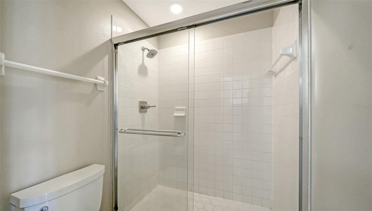 8735 Olde Hickory Avenue, Unit 8105, Sarasota, FL 34238 Photo