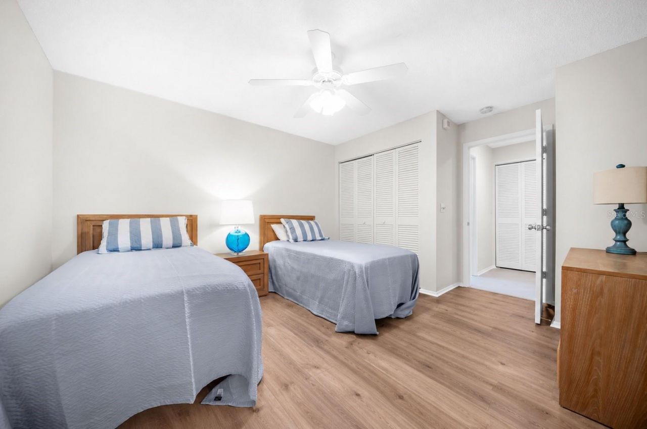 7306 Golf Pointe Circle, Sarasota, FL 34243 Photo