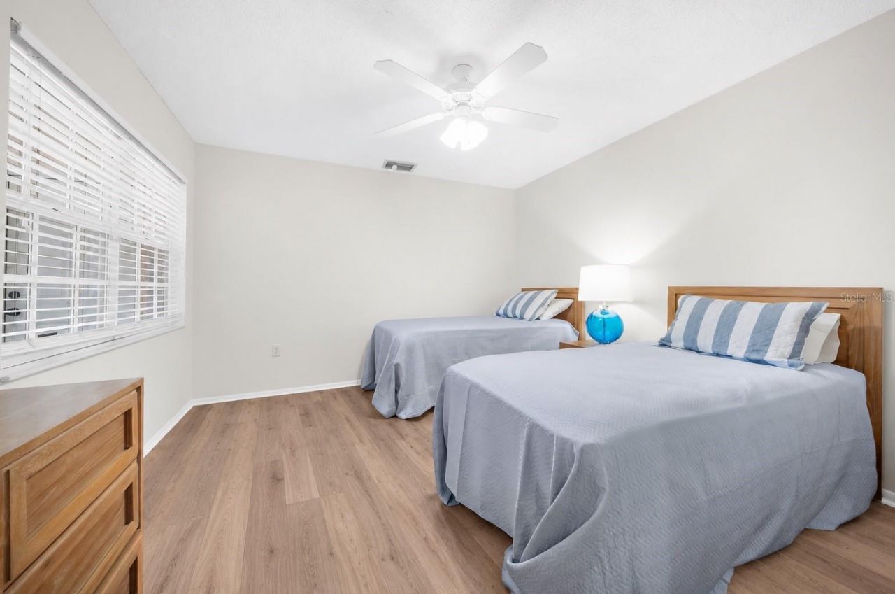 7306 Golf Pointe Circle, Sarasota, FL 34243 Photo