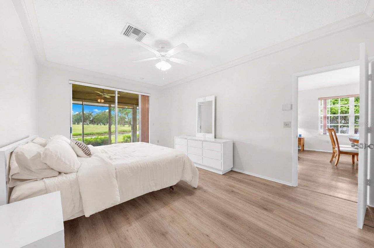 7306 Golf Pointe Circle, Sarasota, FL 34243 Photo