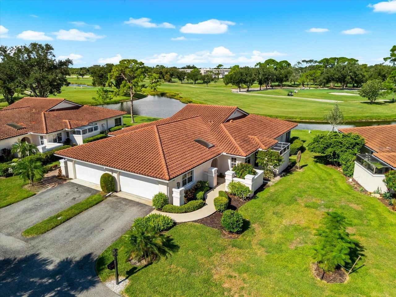 7306 Golf Pointe Circle, Sarasota, FL 34243 Photo