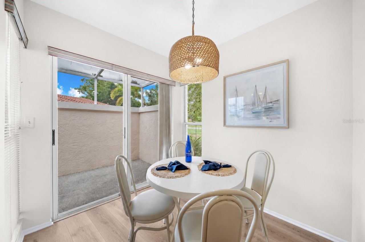7306 Golf Pointe Circle, Sarasota, FL 34243 Photo