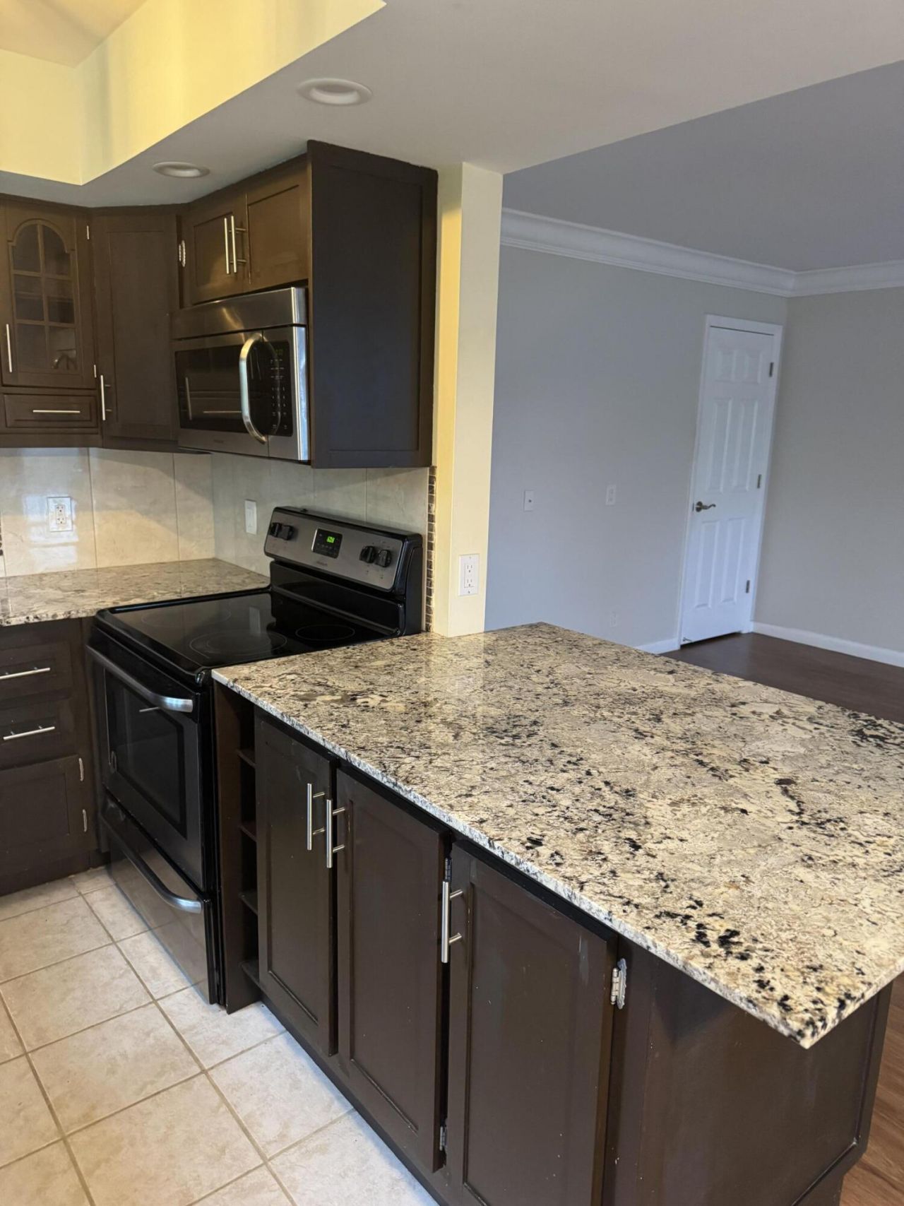 144 Windsor G, West Palm Beach, FL 33417 Photo