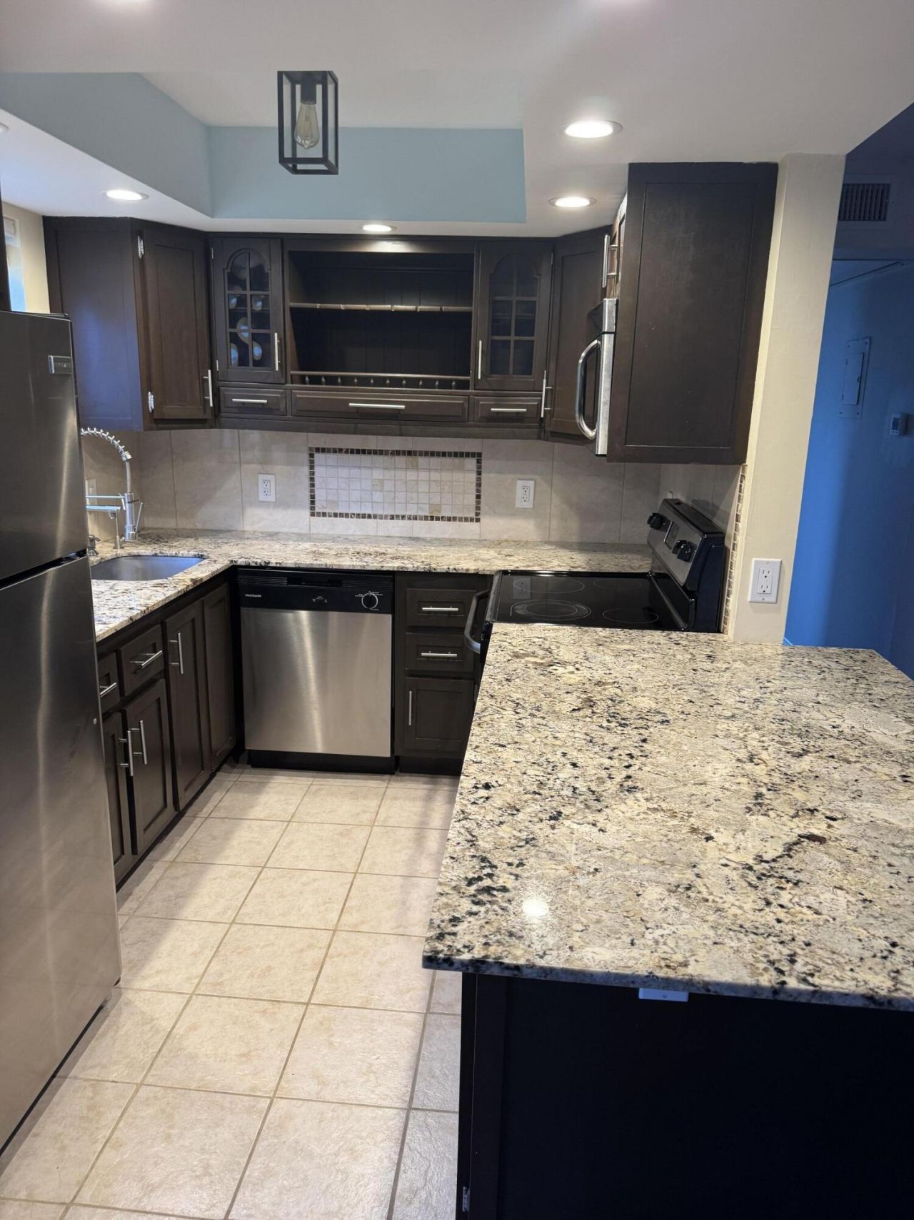 144 Windsor G, West Palm Beach, FL 33417 Photo