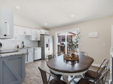 511 Mormon Trail, Lincoln, NE 68521