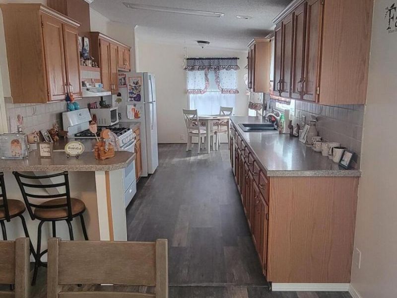 2445 Whispering Brook Lane, Grove City, OH 43123 Photo 6
