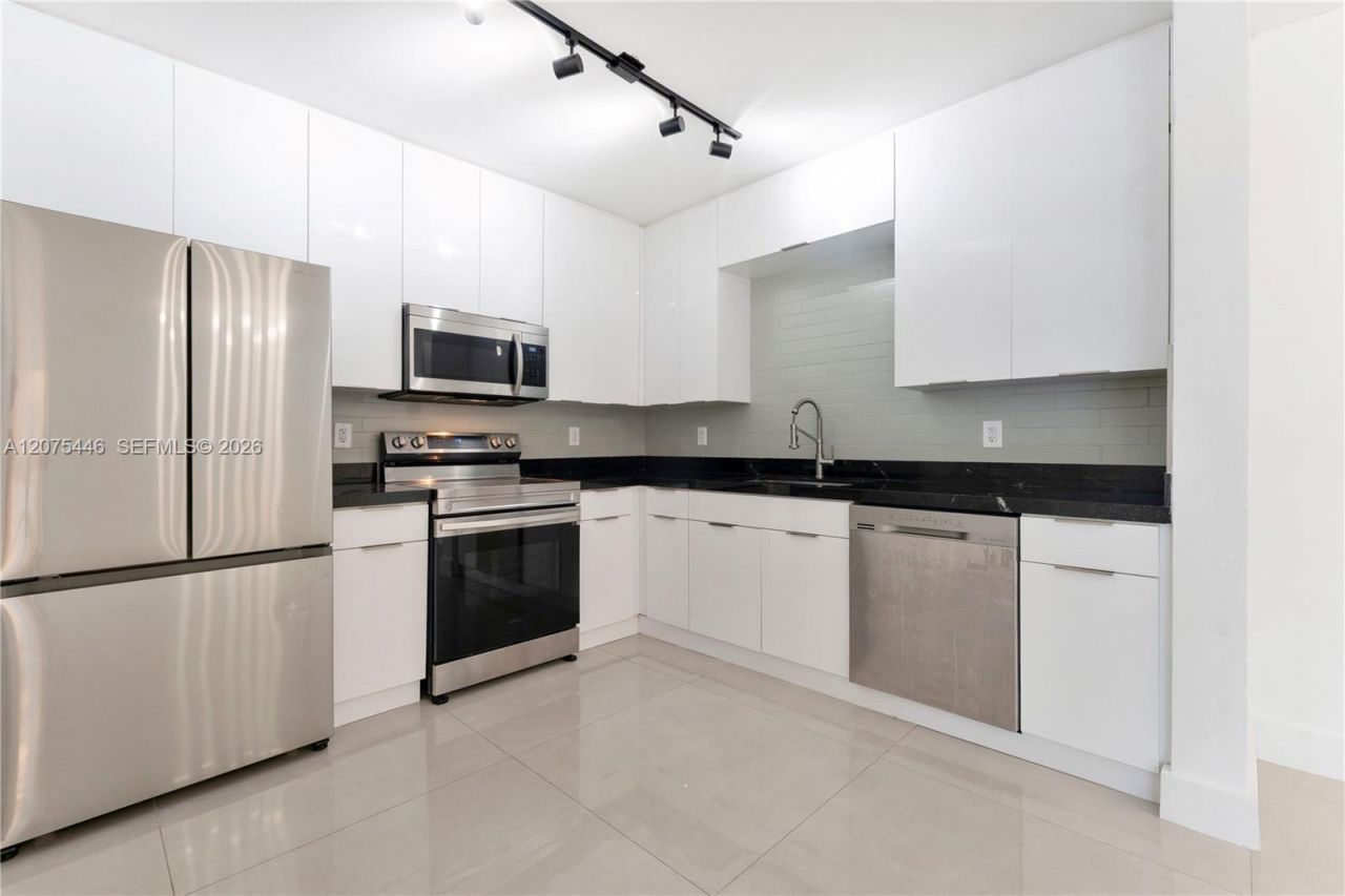 323 NW 56th Ave , Unit 1, Miami, FL 33126 Photo