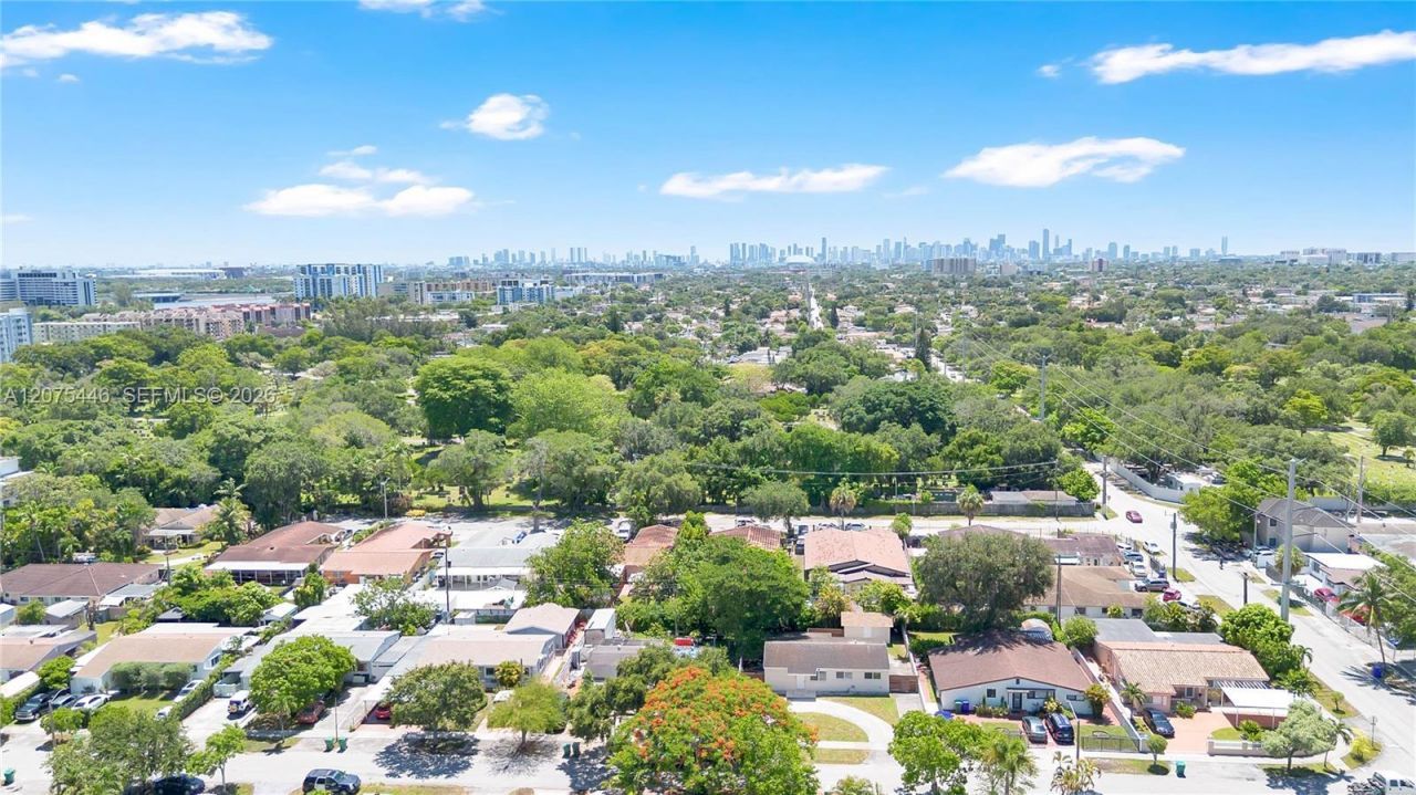 323 NW 56th Ave , Unit 1, Miami, FL 33126 Photo