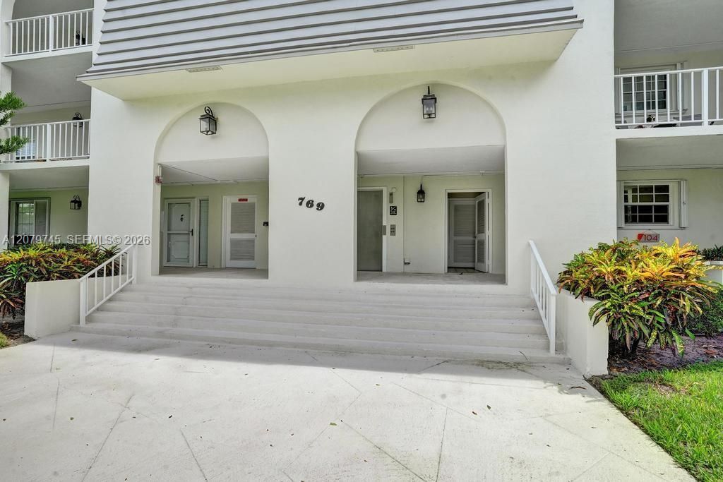 769 Jeffery St, Unit 2-205, Boca Raton, FL 33487 Photo