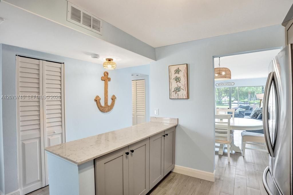 769 Jeffery St, Unit 2-205, Boca Raton, FL 33487 Photo