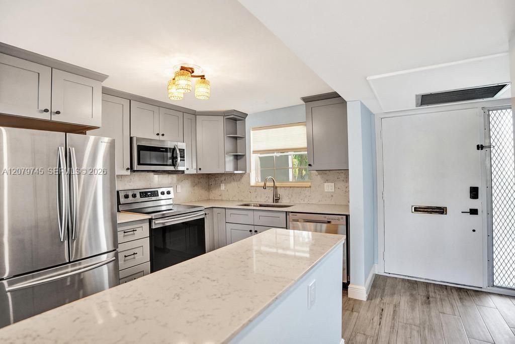 769 Jeffery St, Unit 2-205, Boca Raton, FL 33487 Photo