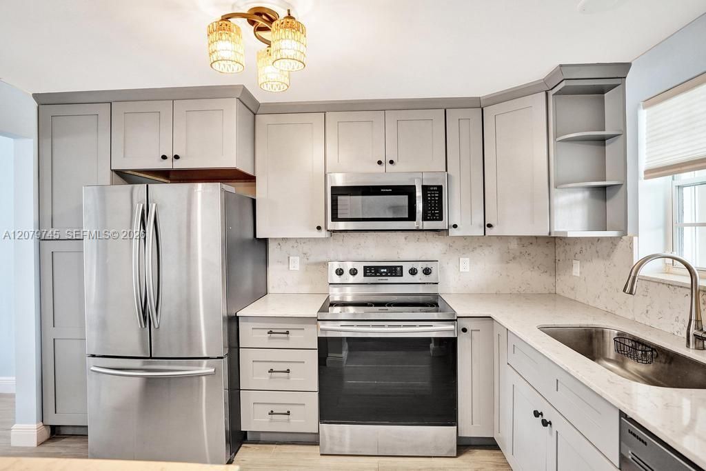 769 Jeffery St, Unit 2-205, Boca Raton, FL 33487 Photo