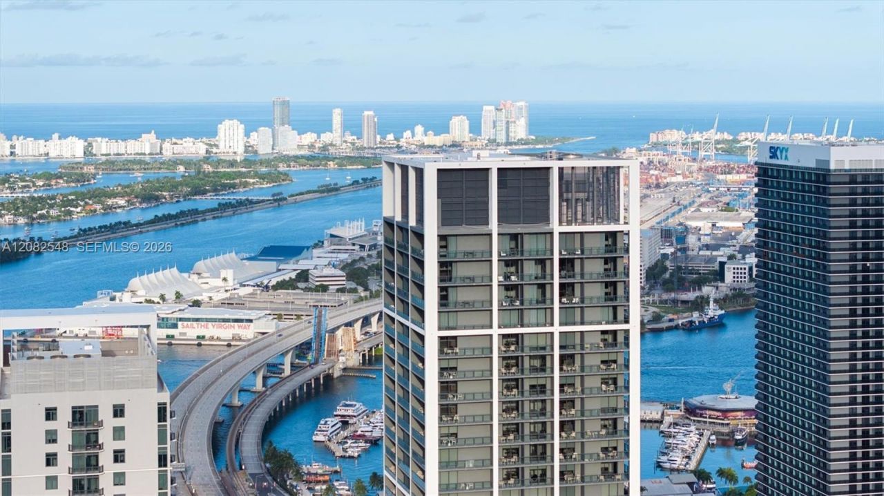 159 NE 6th St , Unit 4305, Miami, FL 33132 Photo