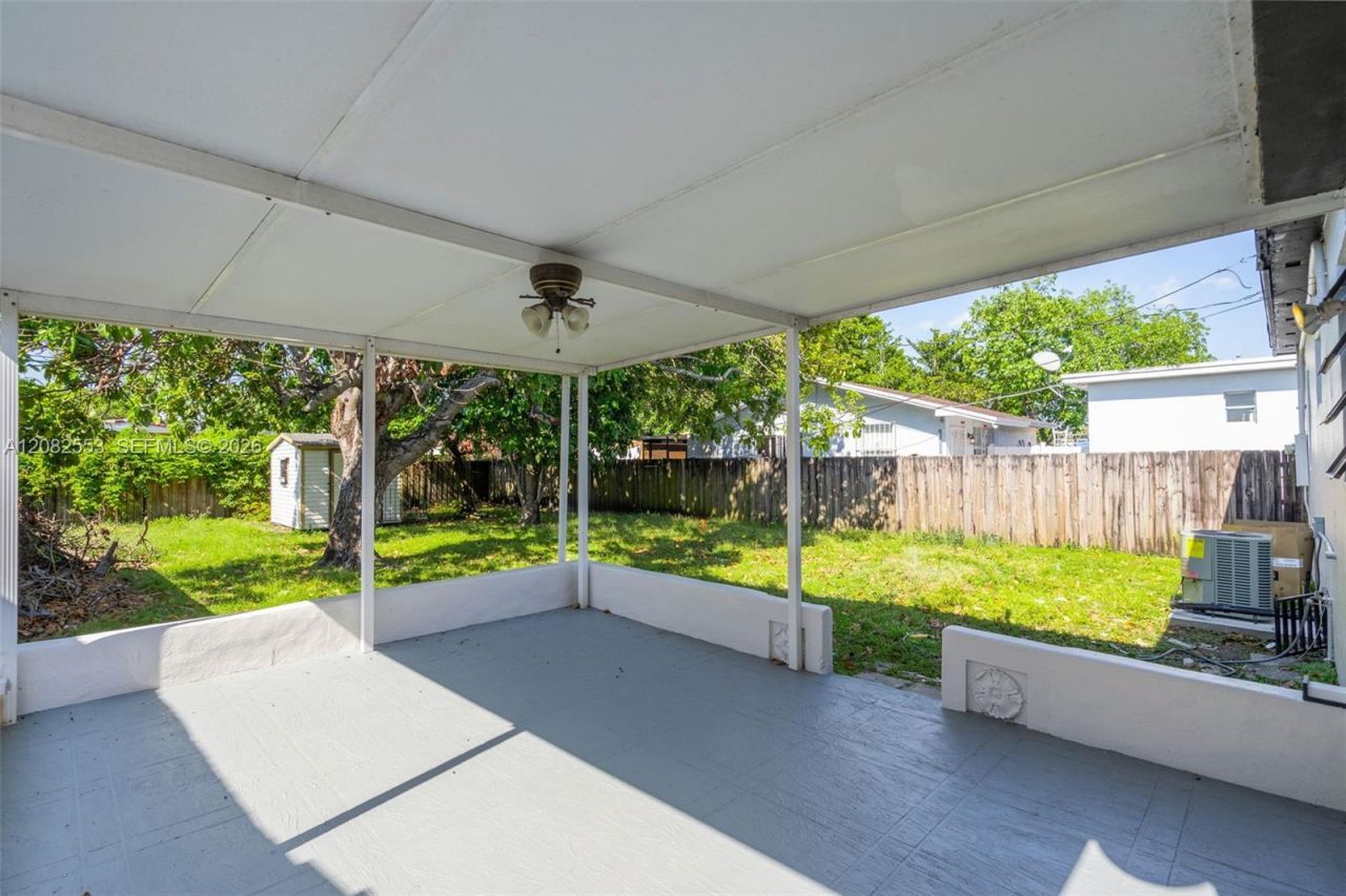 739 W 30th St , Hialeah, FL 33012 Photo